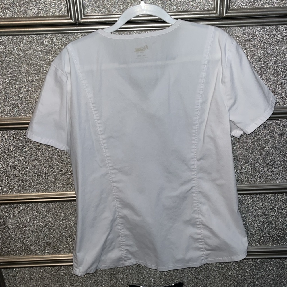 worn during school - Picture 2 of 2